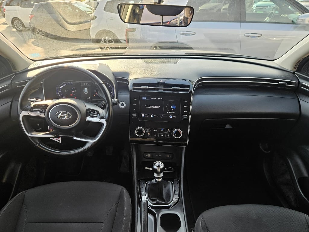 Hyundai Tucson 2.0 Nx4 Plus 2wd Mt 5p año 2023