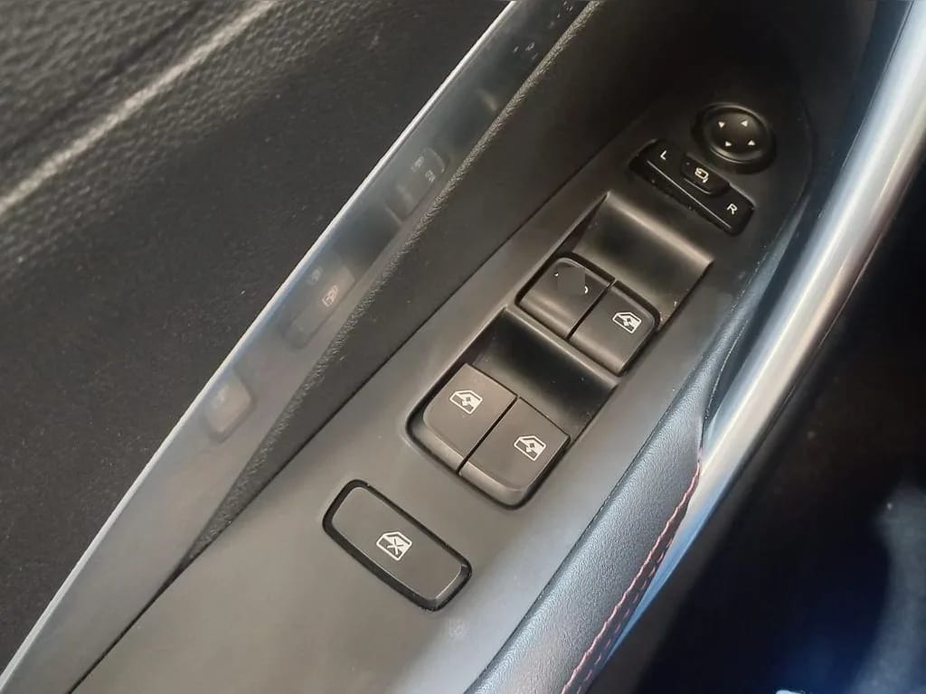 Nissan X-Trail 1.5 E-Power Exclusive Hybrid 4x4 Cvt At 5p año 2025