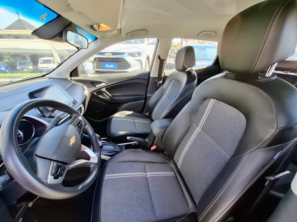 Chevrolet Tracker 1.2t Ltz R 4x2 At 5p año 2025