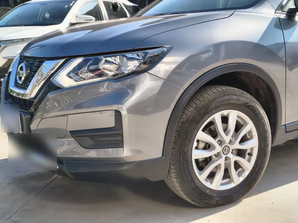 Nissan X-Trail 2.5 Sense 4x2 2row Cvt At 5p año 2023