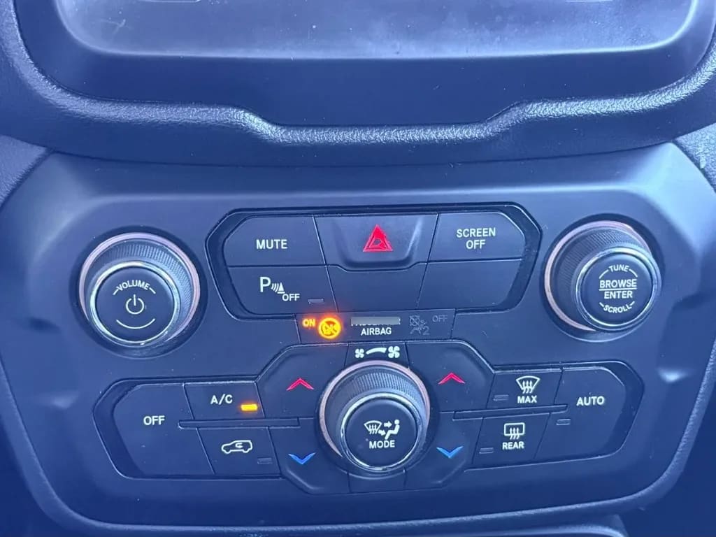Jeep Renegade 1.8 Sport Lx Mt año 2019