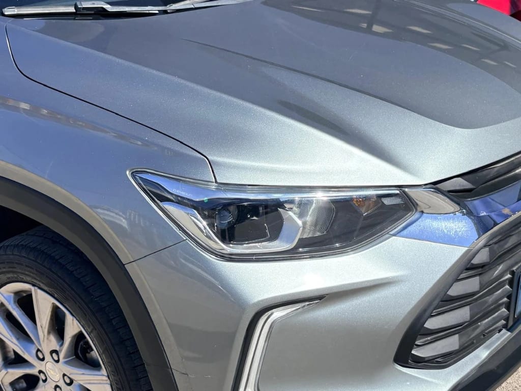 Chevrolet Tracker 1.2t Ltz R 4x2 At 5p año 2025