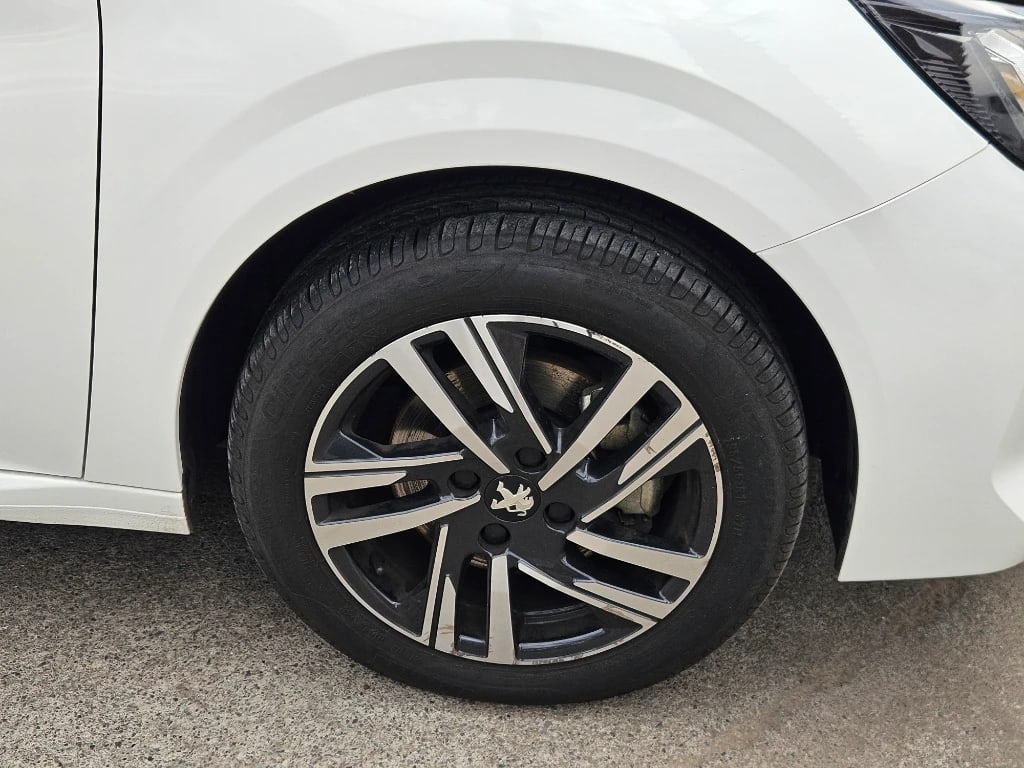 Peugeot 208 1.2t Mca Puretech 130 Allure 4x2 Eat8 5p año 2024