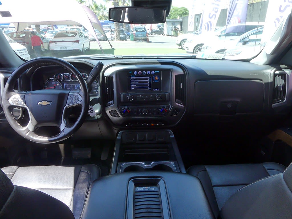 Chevrolet Silverado 5.3 Ltz 4wd Cc Dob Cab At 4p año 2019