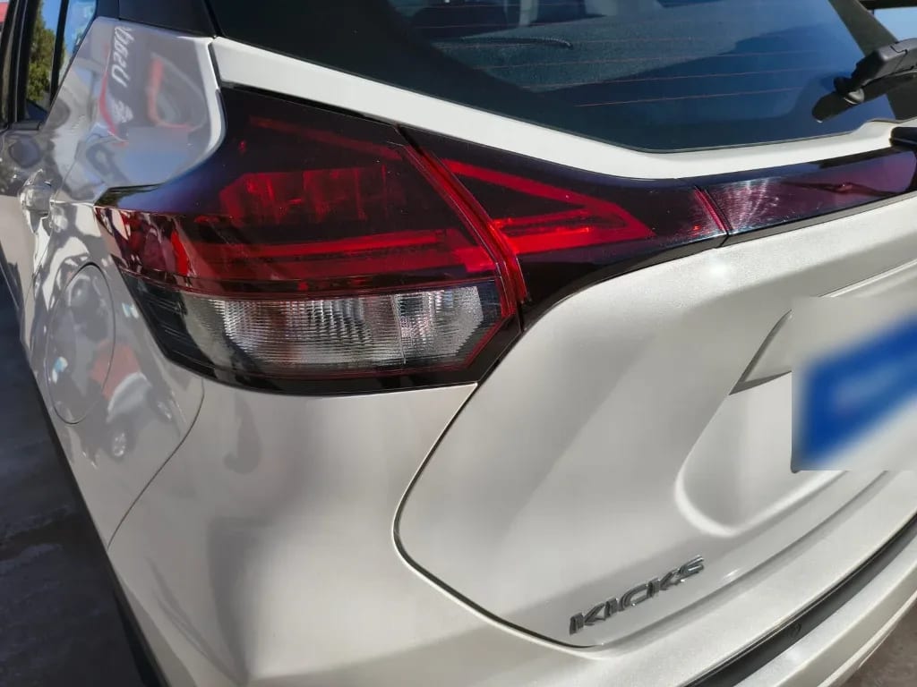Nissan Kicks 1.6 Advance 4x2 Mt 5p año 2023
