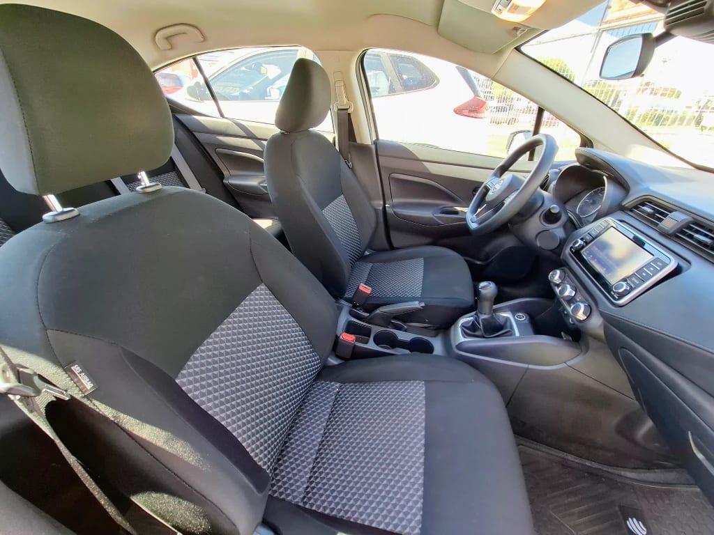 Nissan Versa 1.6 Sense 4x2 Mt 4p año 2025