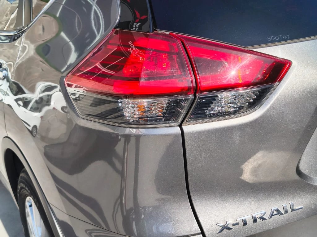 Nissan X-Trail 2.5 Sense 4x2 2row Cvt At 5p año 2023