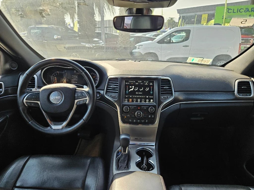 Jeep Grand Cherokee 3.6 Limited Lx 4x4 At 5p año 2018