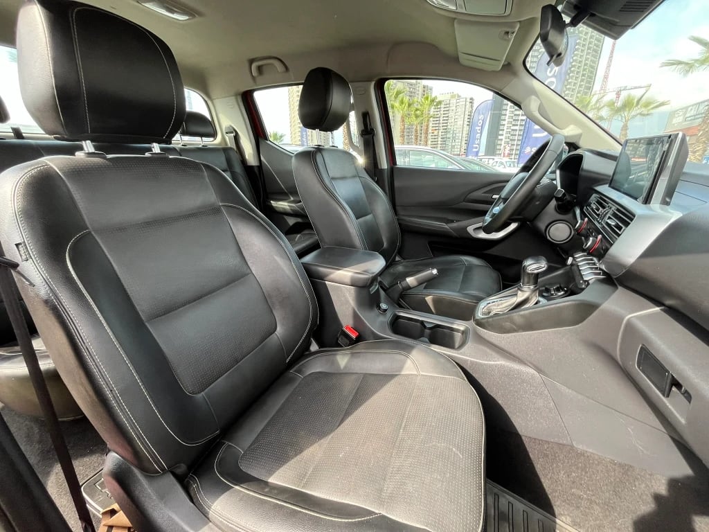 Peugeot Landtrek 2.2 Action4 Bluehdi Diesel 4x4 180hp At 4p año 2024