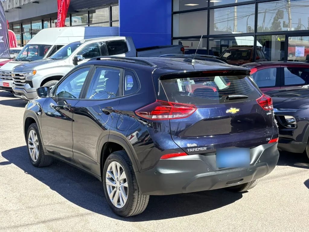 Chevrolet Tracker 1.2t Ltz R 4x2 At 5p año 2025