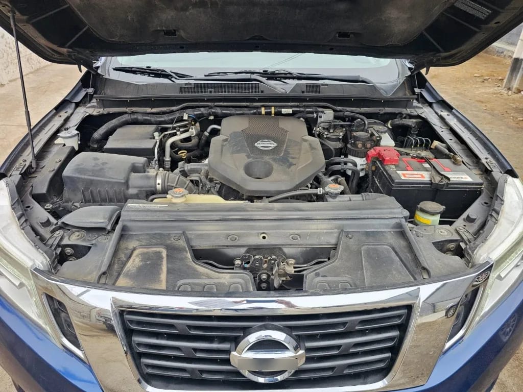 Nissan Np300 2.3 Le Diesel 4wd Dob.cab. At 4p año 2018