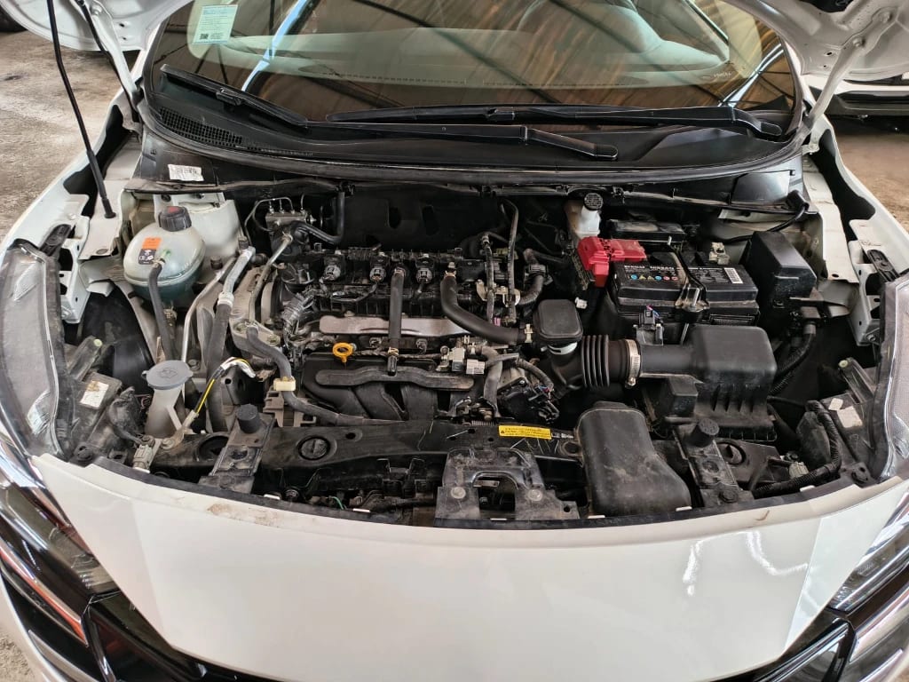 Nissan Versa 1.6 Sense 4x2 Mt 4p año 2025