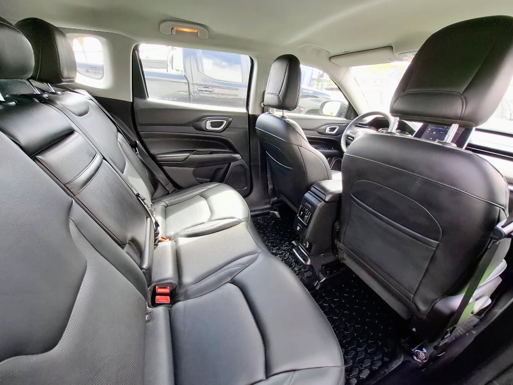 Jeep Compass 1.3 Longitude 4x2 At 5p año 2023