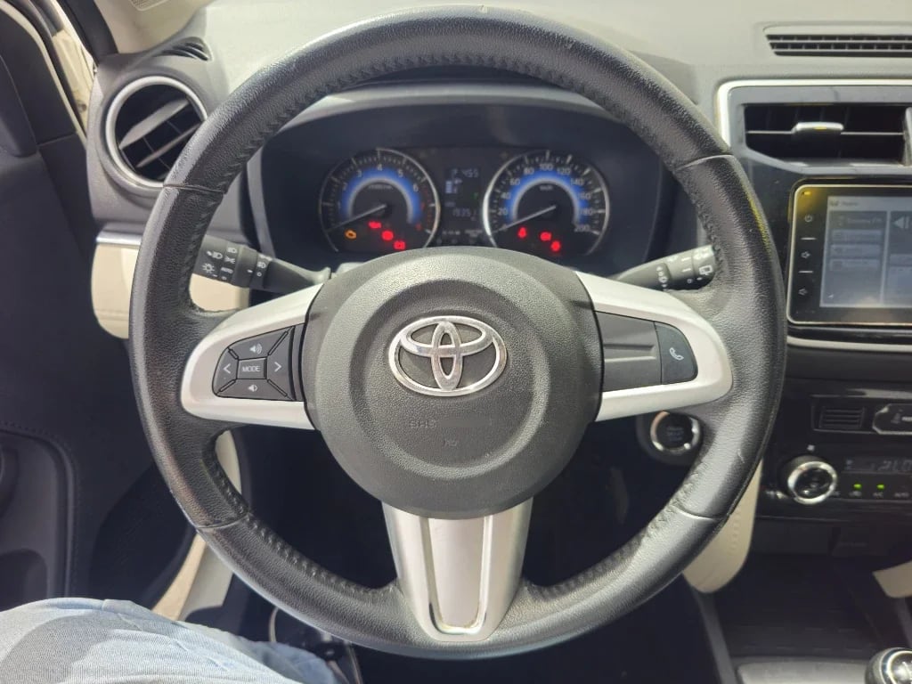 Toyota Rush 1.5 Xei 4x2 Mt 5p año 2023