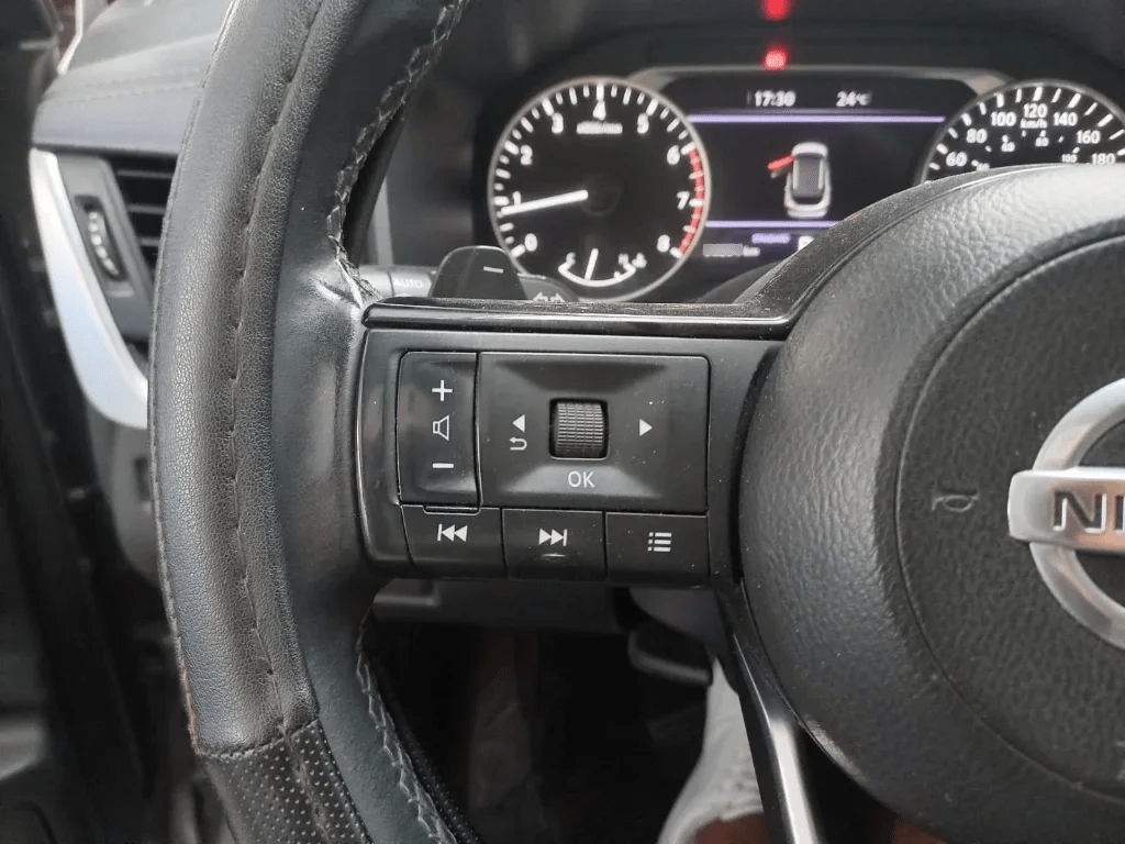 Nissan Qashqai 1.3t Advance 2wd Cvt At 5p año 2023