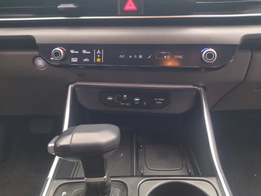 Kia Carnival 2.2 Ex Diesel 4x2 8at 5p año 2025
