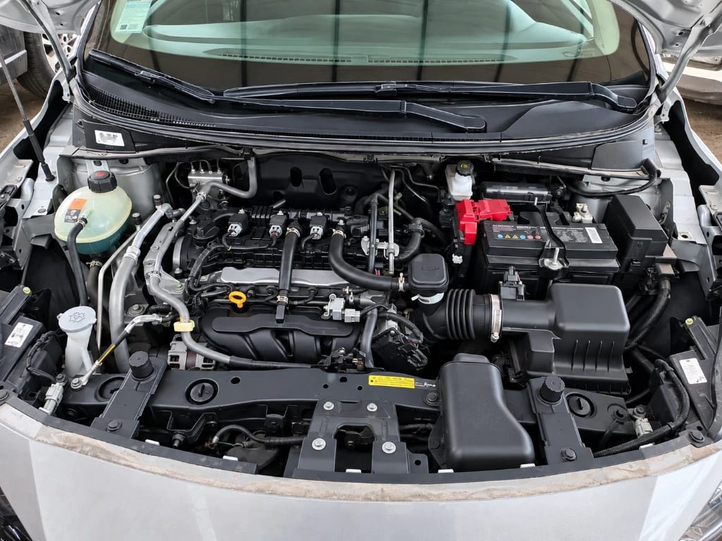 Nissan Versa 1.6 Sense 4x2 Mt 4p año 2025