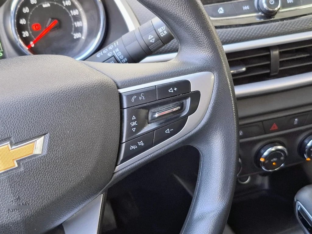 Chevrolet Tracker 1.2t Ltz R 4x2 At 5p año 2025