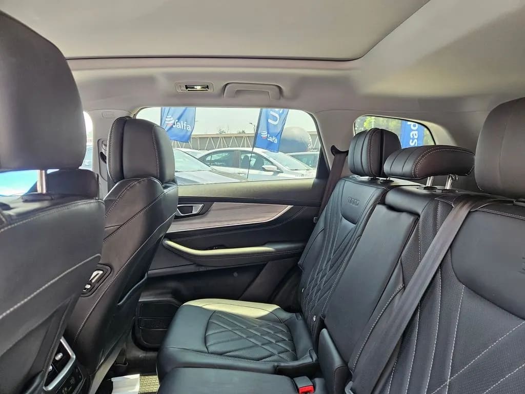 Chery Tiggo 8 Pro 2.0 Tgdi Glx Pro Max Awd At 5p año 2024