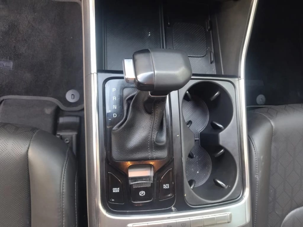 Kia Carnival 2.2 Ex Diesel 4x2 8at 5p año 2025