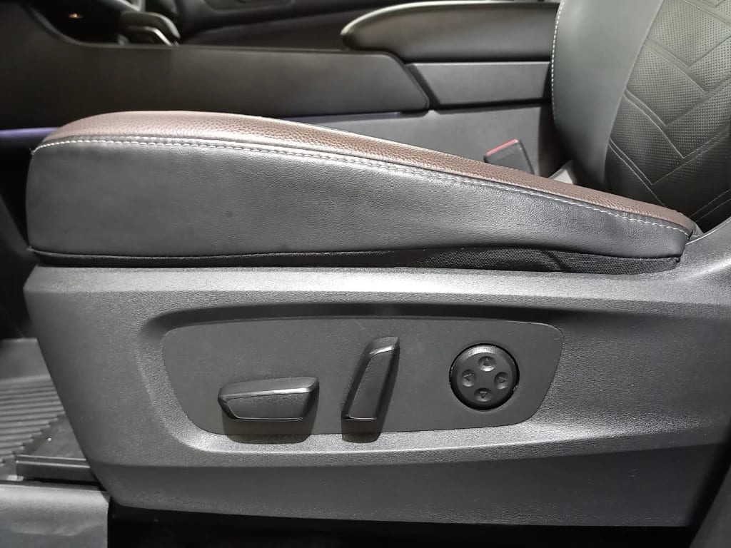 Nissan Pathfinder 3.5 Exclusive 4wd Cvt At 5p año 2024