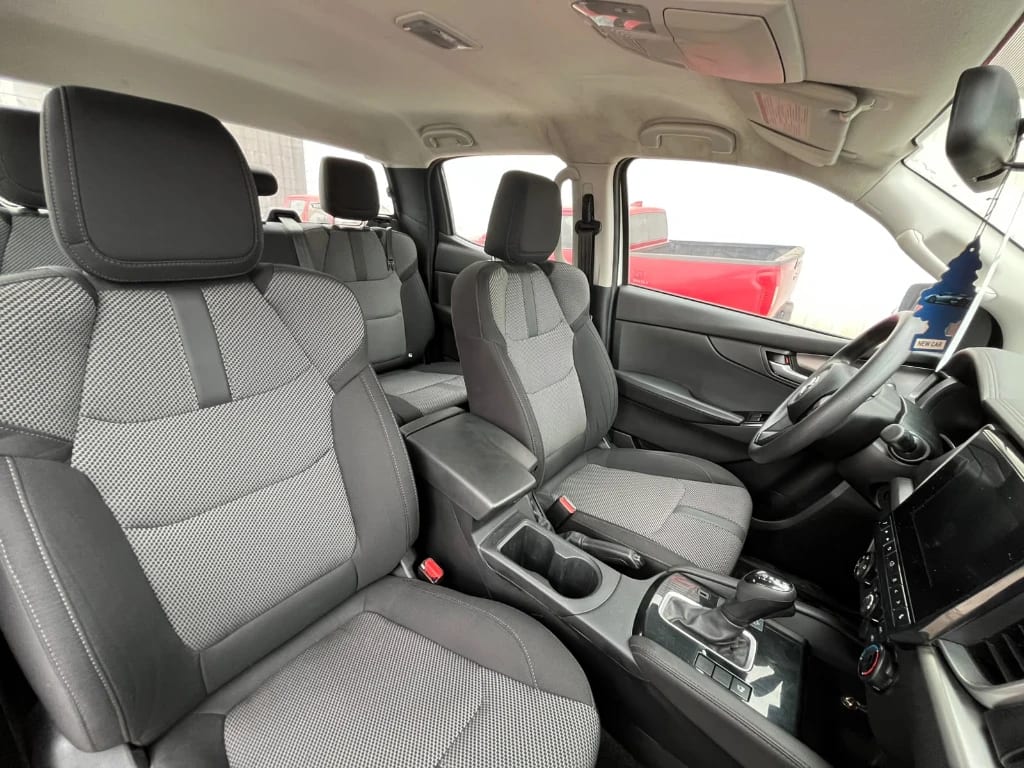 Mazda Bt-50 4x4 6at 3.0 año 2023