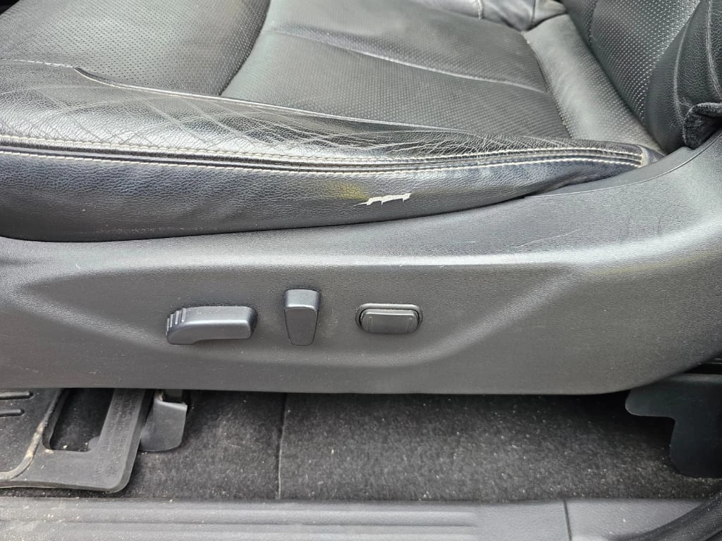 Nissan Np300 2.3 Le Diesel 4wd Dob.cab. At 4p año 2018