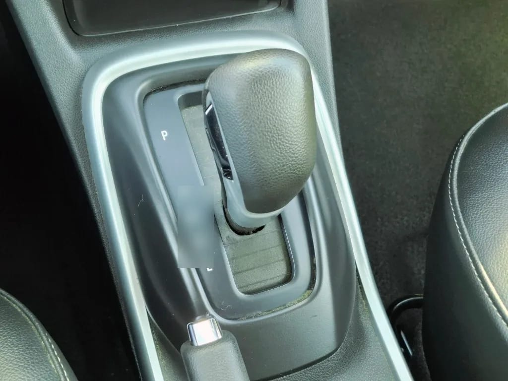 Chevrolet Tracker 1.2t Ltz R 4x2 At 5p año 2025