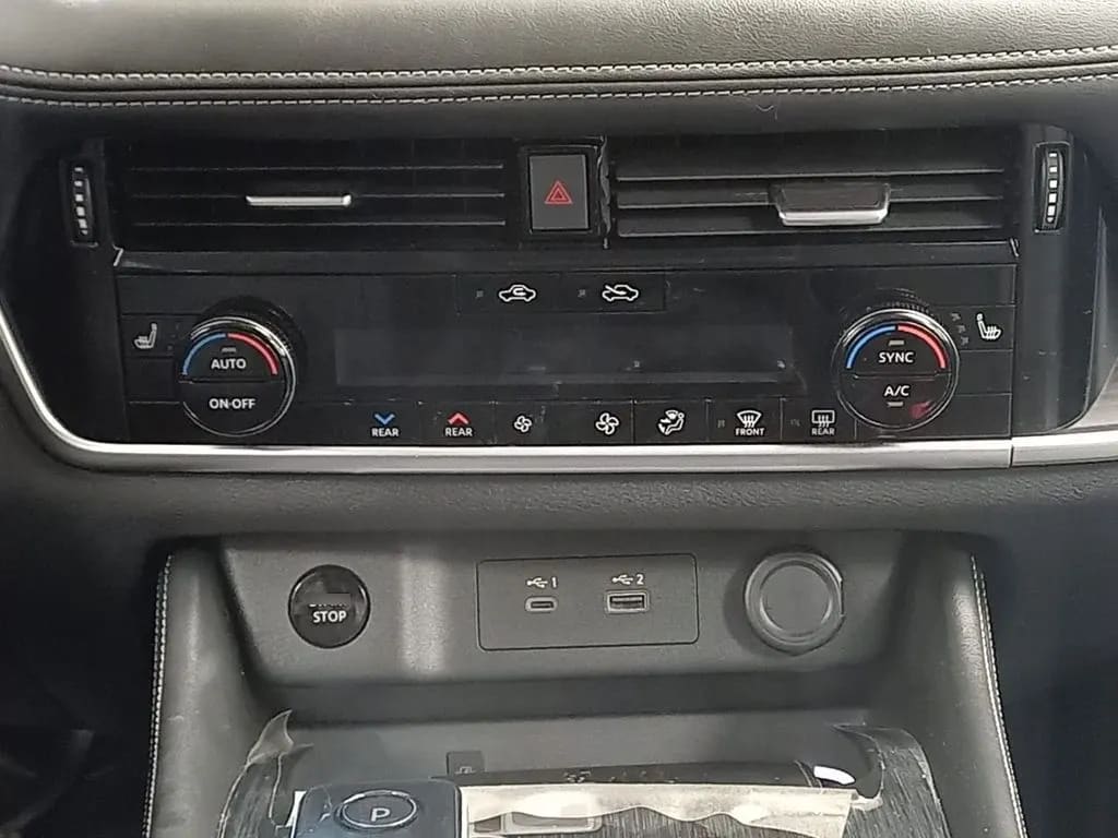 Nissan X-Trail 1.5 E-Power Exclusive Hybrid 4x4 Cvt At 5p año 2025