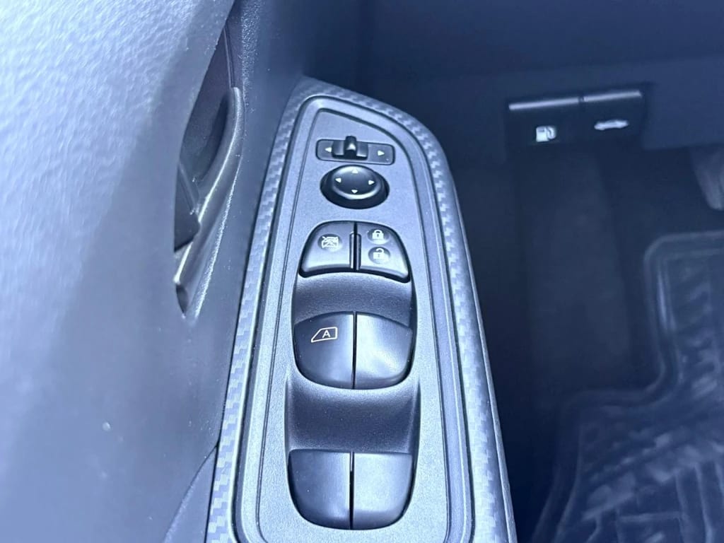 Nissan Versa Sense 1.6 Mt 4x2 año 2025