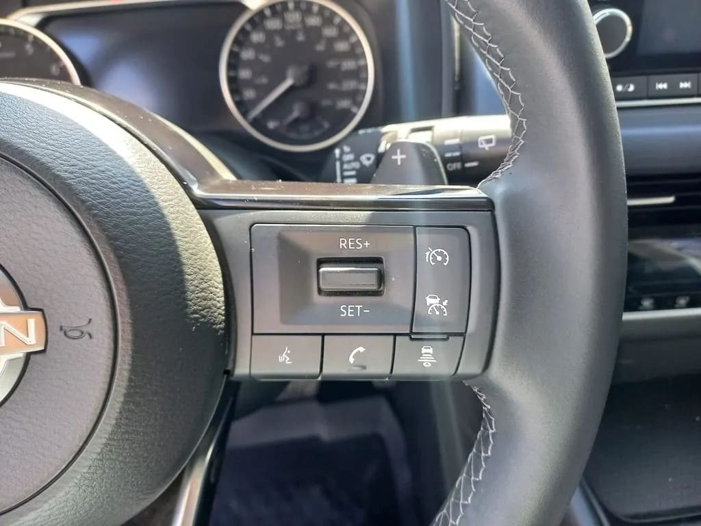 Nissan Qashqai 1.3t Advance 2wd Cvt At 5p año 2025