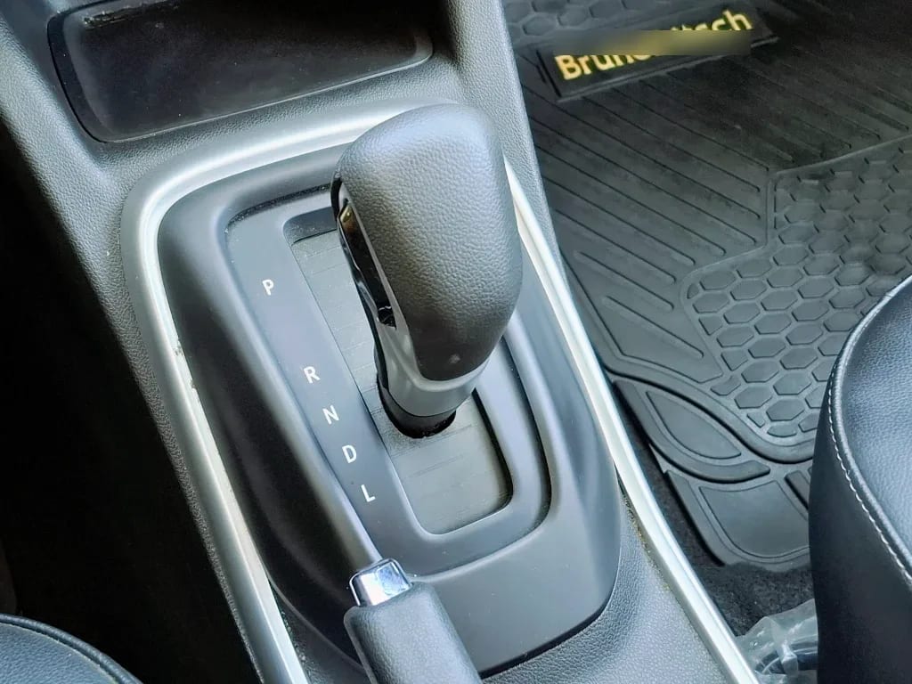 Chevrolet Tracker 1.2t Ltz R 4x2 At 5p año 2025