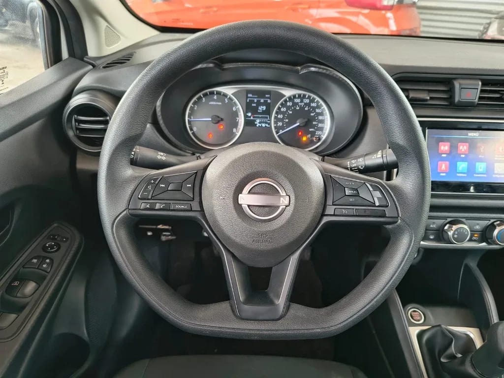 Nissan Versa Sense 1.6 Mt 4x2 año 2025