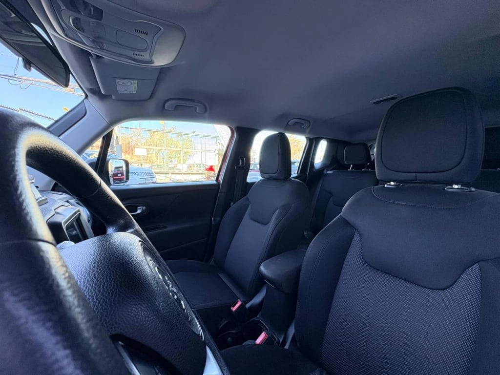 Jeep Renegade 1.8 Sport Lx Mt año 2019