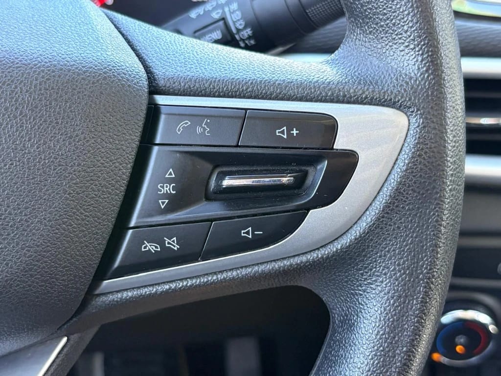 Chevrolet Tracker 1.2t Ltz R 4x2 At 5p año 2025
