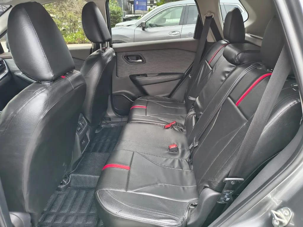 Nissan X-Trail 2.5 Sense 4x2 3row Cvt At 5p año 2024