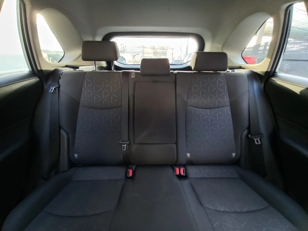Toyota Rav4 2.0 Xle 4x2 Cvt At 5p año 2021