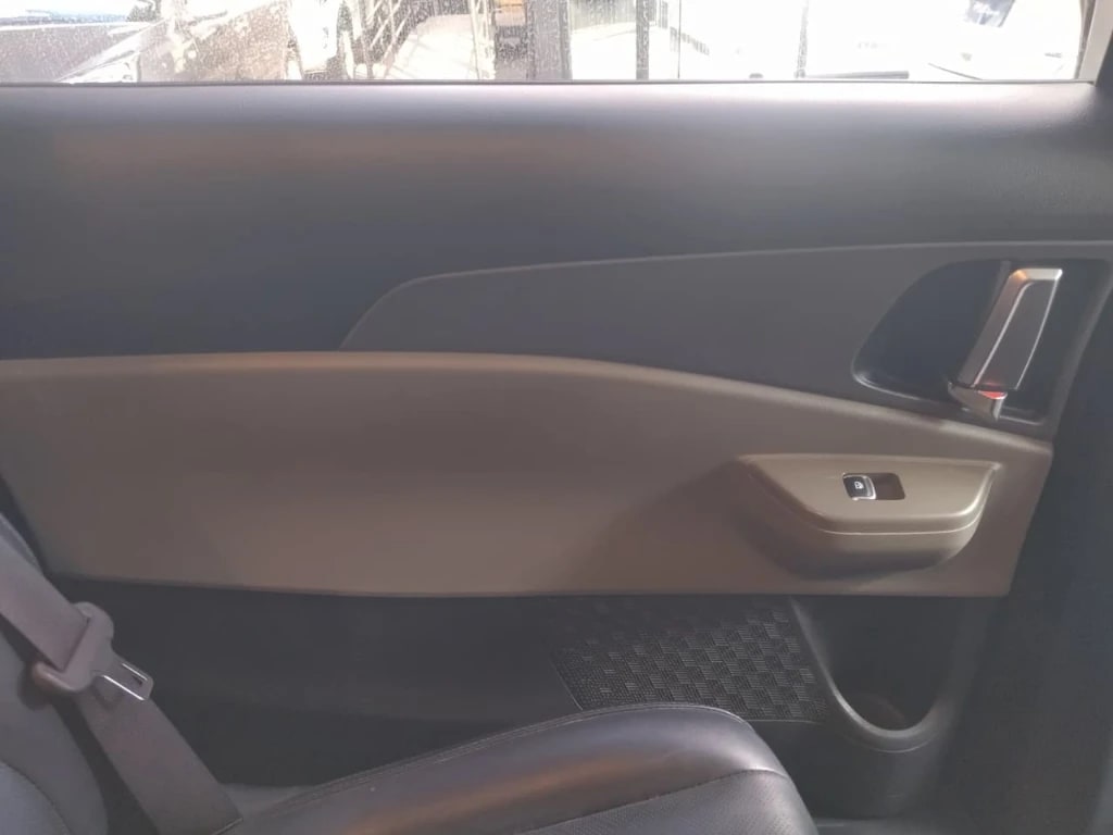 Kia Carnival 2.2 Ex Diesel 4x2 8at 5p año 2025