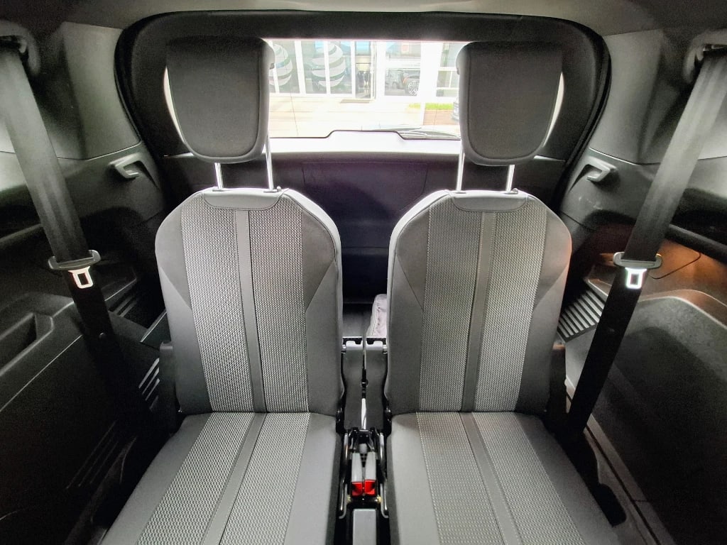 Peugeot 5008 1.5 Gt Bluehdi 4x2 130 Eat8 5p año 2022