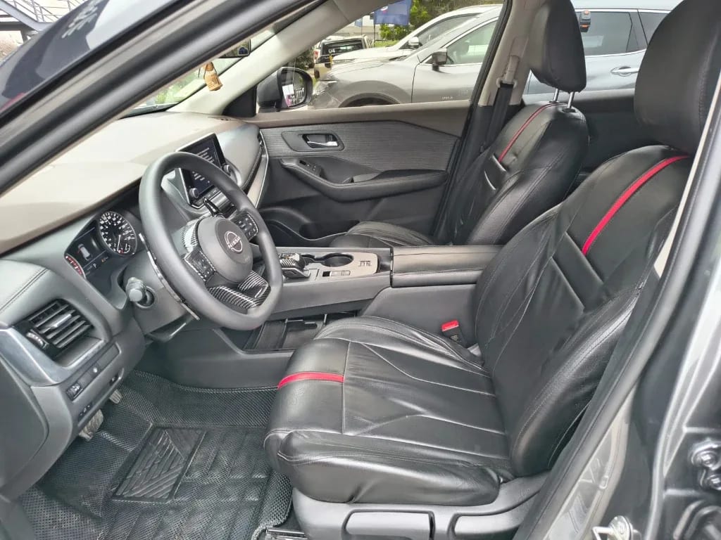 Nissan X-Trail 2.5 Sense 4x2 3row Cvt At 5p año 2024