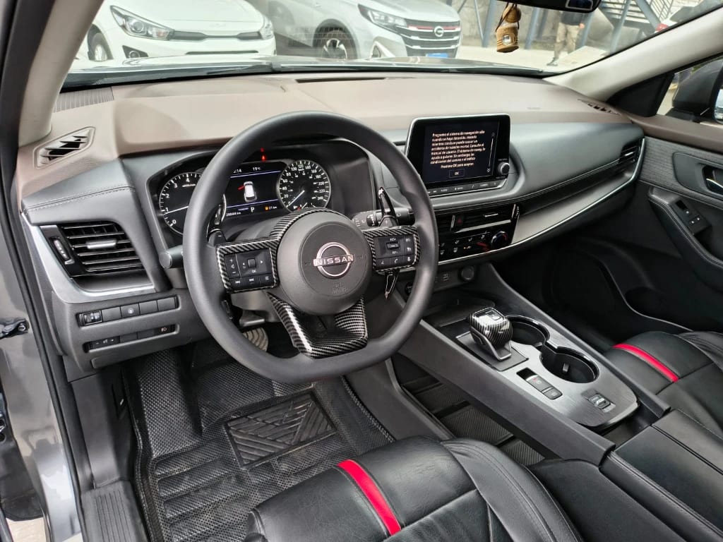 Nissan X-Trail 2.5 Sense 4x2 3row Cvt At 5p año 2024