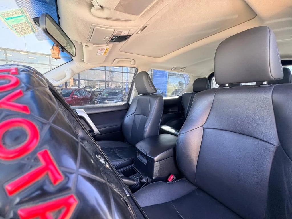 Toyota Land Cruiser Prado 2.7 Limited 4x4 At 3p año 2017