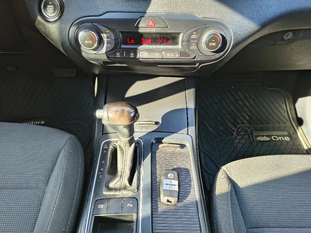 Kia Sorento 2.4 Ex 4wd Full 6at 5p año 2017