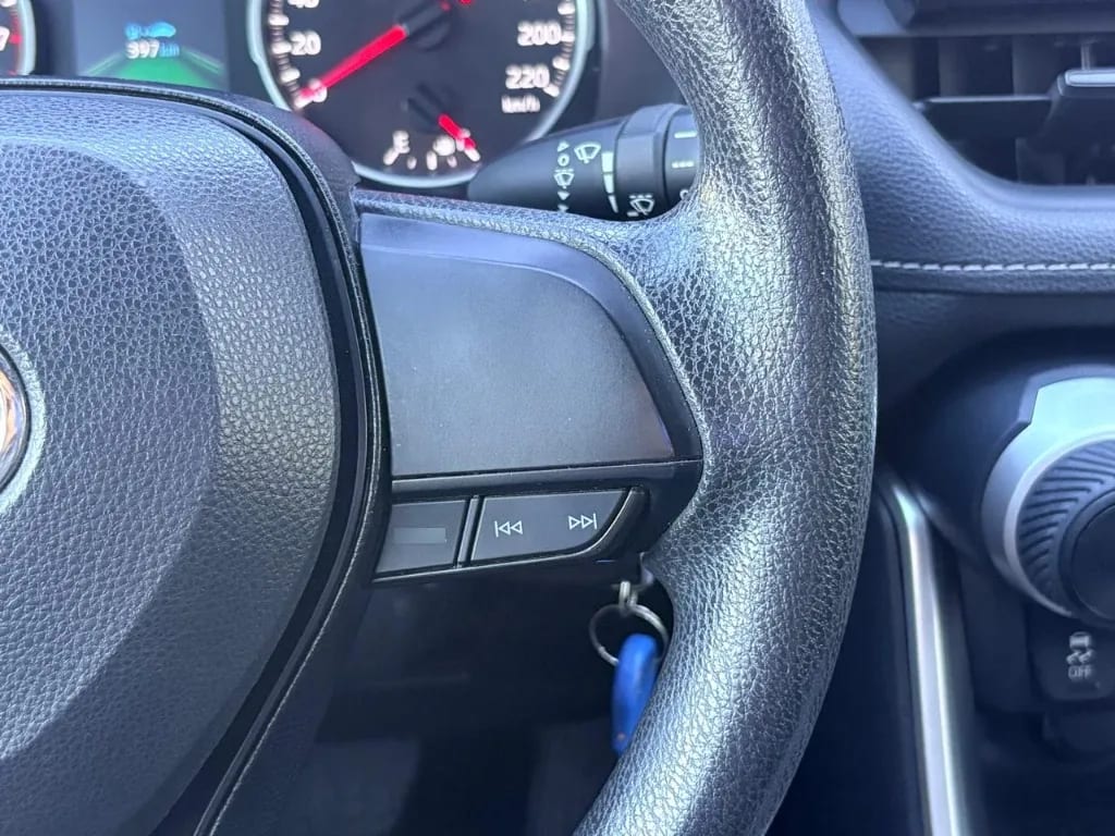 Toyota Rav4 2.0 Le 4x2 Cvt At 5p año 2025