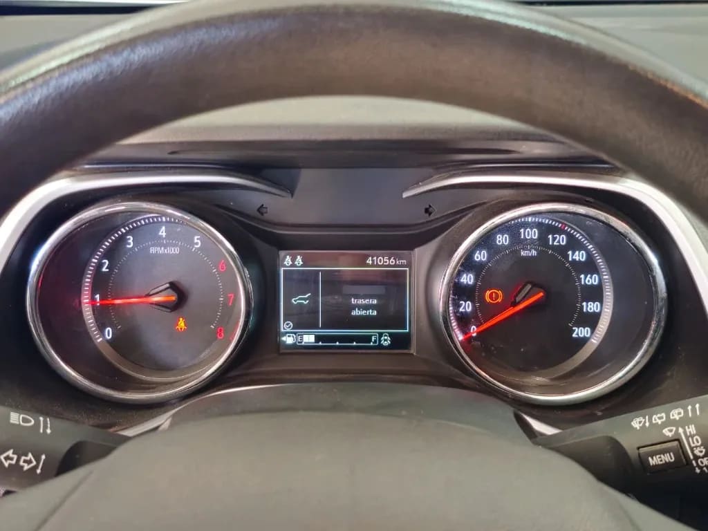 Chevrolet Tracker 1.2t Ltz Fwd Mt 5p año 2022