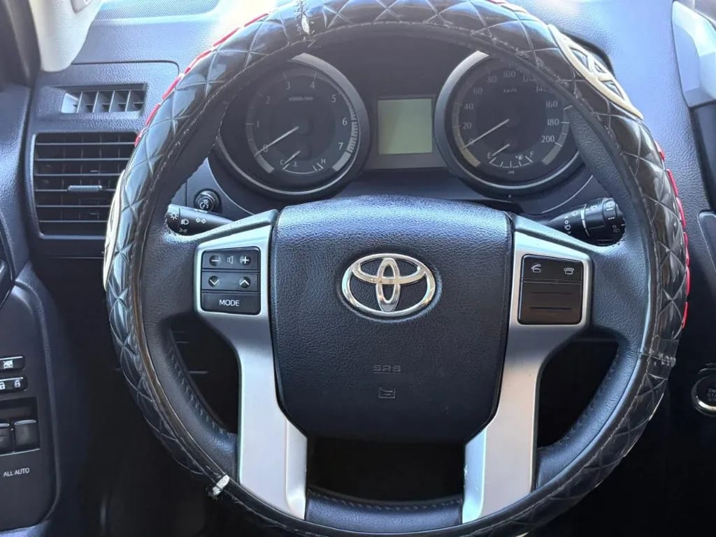 Toyota Land Cruiser Prado 2.7 Limited 4x4 At 3p año 2017
