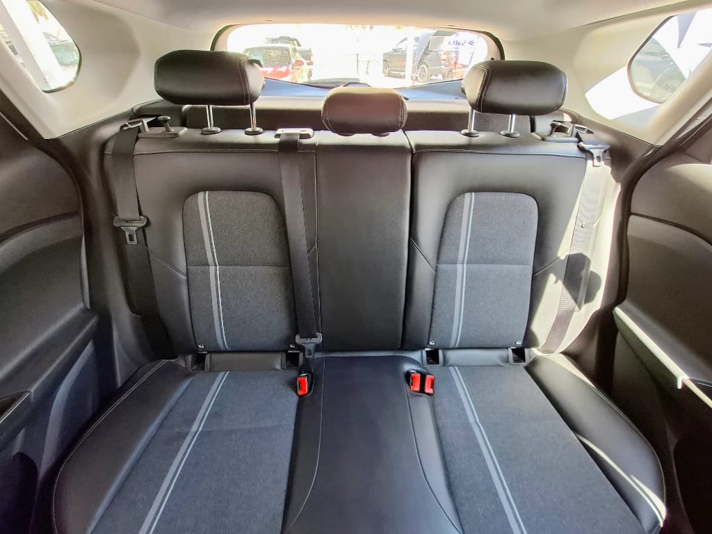 Chevrolet Tracker 1.2t Ltz R 4x2 At 5p año 2025