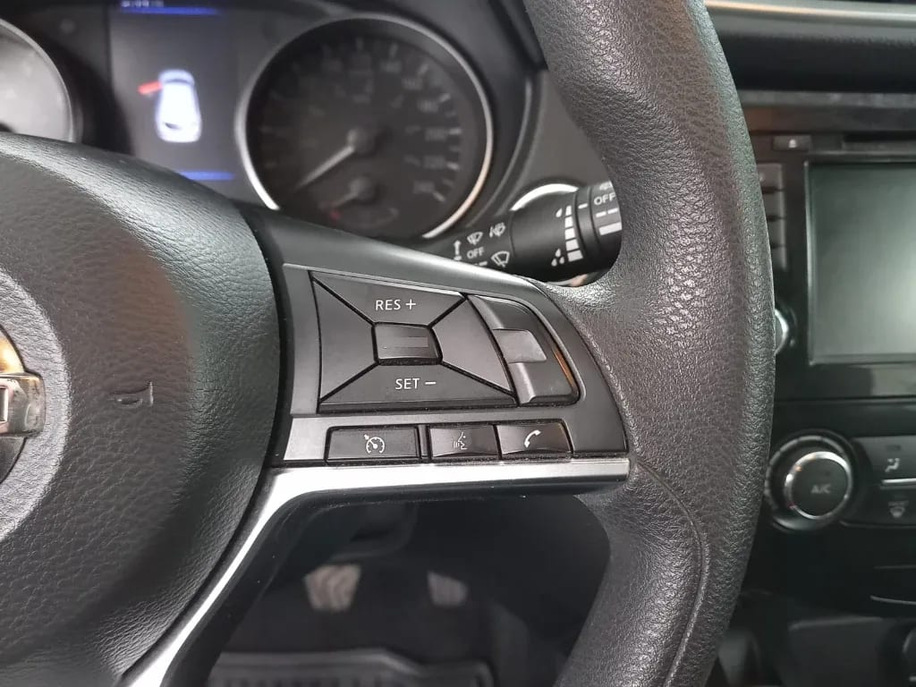 Nissan Qashqai 2.0 Sense Multimedia 4x2 Mt 5p año 2021