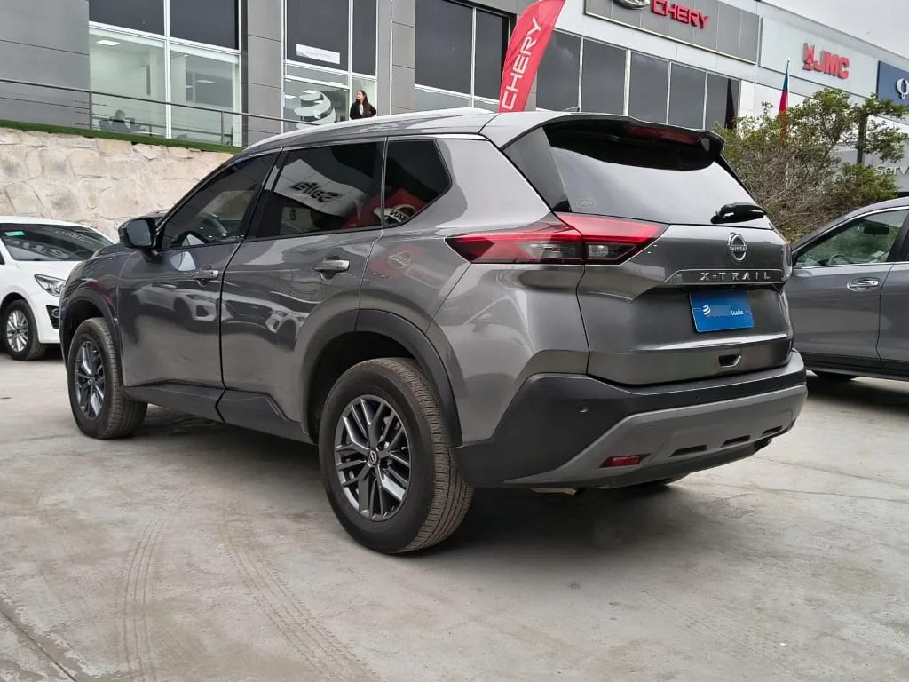 Nissan X-Trail 2.5 Sense 4x2 3row Cvt At 5p año 2024
