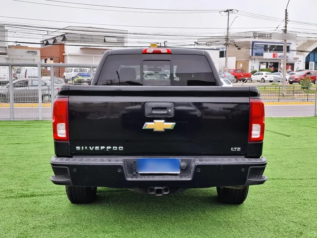 Chevrolet Silverado 5.3 Lt 4wd Ext Z71 Dob. Cab. At 4p año 2019